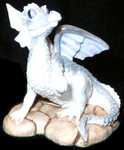 Pearl - A cute pearl-colored dragonette, by Jakob Beret.