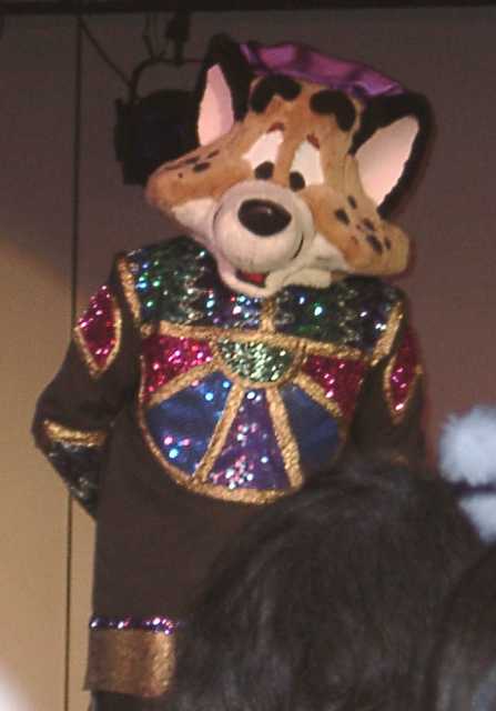 Seurat - The host for the Iron Artist competition. Davina made his shirt! (FC2002)