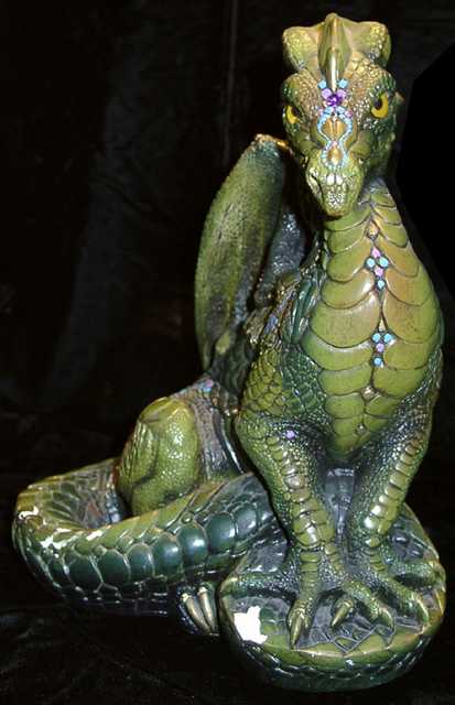 The father dragon from the Windstone dragon family. (Front View)
